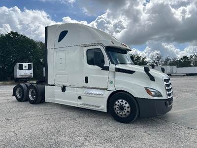 Freightliner Cascadia 126 Sleeper Semi Truck - 72" Integral Sleeper, 455HP, 12 Speed Automatic