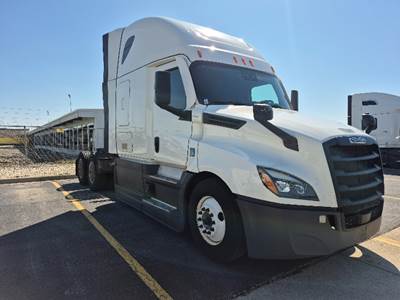 Freightliner Cascadia 126 Sleeper Semi Truck - 72" Integral Sleeper, 450HP, 12 Speed Automatic