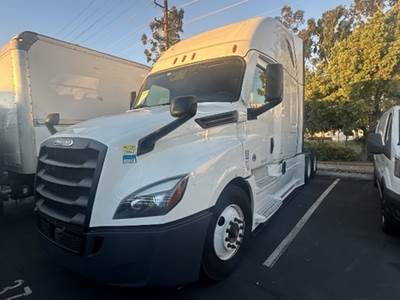 Freightliner Cascadia 126 Sleeper Semi Truck - 72" Integral Sleeper, 455HP, 12 Speed Automatic