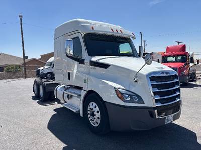 Freightliner Cascadia 126 Sleeper Semi Truck - 48" Integral Sleeper, 455HP, 12 Speed Automatic