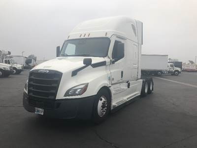 Freightliner Cascadia 126 Sleeper Semi Truck - 72" Integral Sleeper, 455HP, 12 Speed Automatic