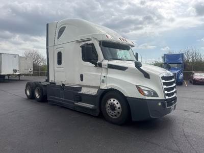 Freightliner Cascadia 126 Sleeper Semi Truck - 72" Integral Sleeper, 455HP, 12 Speed Automatic