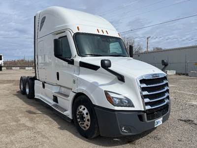 Freightliner Cascadia 126 Sleeper Semi Truck - 72" Integral Sleeper, 455HP, 10 Speed Manual