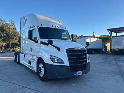 Freightliner Cascadia 126 Sleeper Semi Truck - 72" Integral Sleeper, 455HP, 12 Speed Automatic