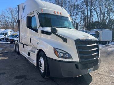 Freightliner Cascadia 126 Sleeper Semi Truck - 72" Integral Sleeper, 455HP, 12 Speed Automatic