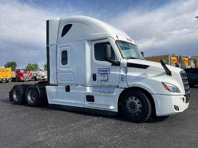 Freightliner Cascadia 126 Sleeper Semi Truck - 72" Integral Sleeper, 455HP, 12 Speed Automatic