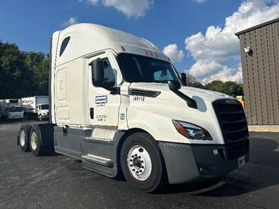 Freightliner Cascadia 126 Sleeper Semi Truck - 72" Integral Sleeper, 450HP, 12 Speed Automatic