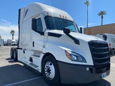 Freightliner Cascadia 126 Sleeper Semi Truck - 72" Integral Sleeper, 455HP, 12 Speed Automatic