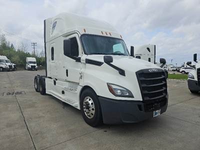Freightliner Cascadia 126 Sleeper Semi Truck - 72" Integral Sleeper, 455HP, 12 Speed Automatic