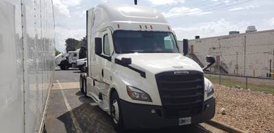 Freightliner Cascadia 126 Sleeper Semi Truck - 72" Integral Sleeper, 455HP, 12 Speed Automatic