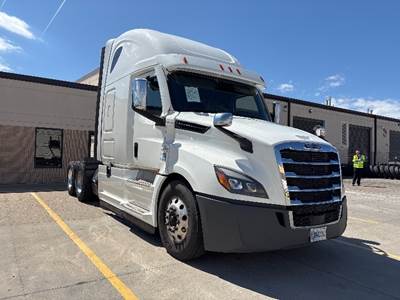 Freightliner Cascadia 126 Sleeper Semi Truck - 72" Integral Sleeper, 455HP, 10 Speed Manual