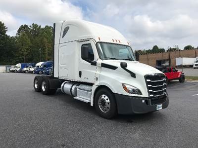 Freightliner Cascadia 126 Sleeper Semi Truck - 72" Integral Sleeper, 455HP, 12 Speed Automatic
