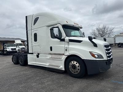 Freightliner Cascadia 126 Sleeper Semi Truck - 72" Integral Sleeper, 455HP, 12 Speed Automatic