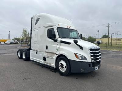 Freightliner Cascadia 126 Sleeper Semi Truck - 72" Integral Sleeper, 455HP, 12 Speed Automatic