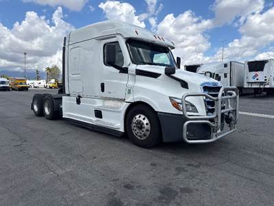 Freightliner Cascadia 126 Sleeper Semi Truck - 72" Integral Sleeper, 455HP, 12 Speed Automatic