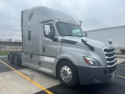 Freightliner Cascadia 126 Sleeper Semi Truck - 72" Integral Sleeper, 505HP, 12 Speed Automatic