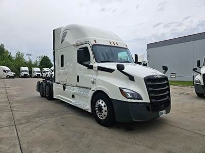 Freightliner Cascadia 126 Sleeper Semi Truck - 72" Integral Sleeper, 455HP, 12 Speed Automatic