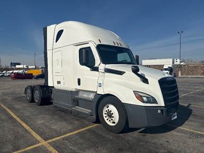 Freightliner Cascadia 126 Sleeper Semi Truck - 72" Integral Sleeper, 450HP, 12 Speed Automatic