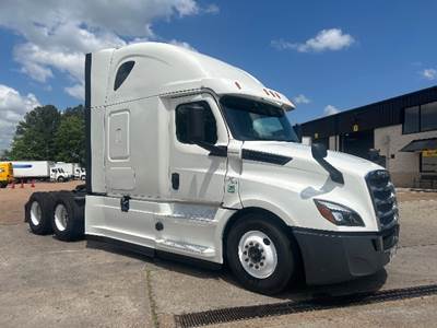 Freightliner Cascadia 126 Sleeper Semi Truck - 72" Integral Sleeper, 455HP, 12 Speed Automatic