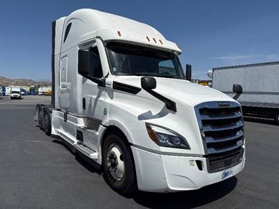 Freightliner Cascadia 126 Sleeper Semi Truck - 72" Integral Sleeper, 455HP, 12 Speed Automatic