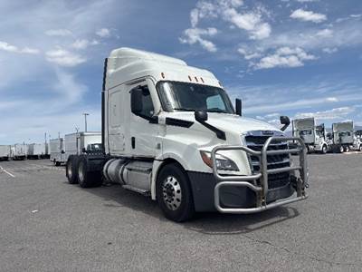 Freightliner Cascadia 126 Sleeper Semi Truck - 48" Integral Sleeper, 475HP, 12 Speed Automatic