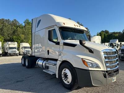 Freightliner Cascadia 126 Sleeper Semi Truck - 72" Integral Sleeper, 455HP, 12 Speed Automatic