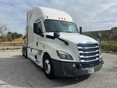 Freightliner Cascadia 126 Sleeper Semi Truck - 72" Integral Sleeper, 455HP, 12 Speed Automatic