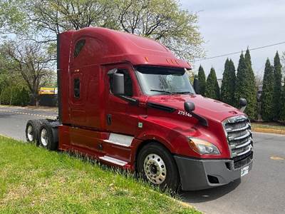 Freightliner Cascadia 126 Sleeper Semi Truck - 72" Integral Sleeper, 455HP, 12 Speed Automatic