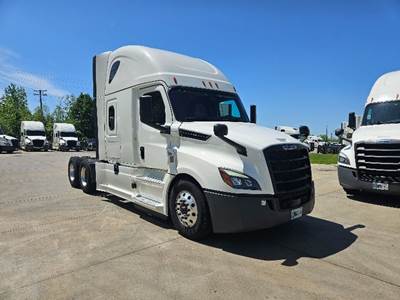 Freightliner Cascadia 126 Sleeper Semi Truck - 72" Integral Sleeper, 455HP, 12 Speed Automatic