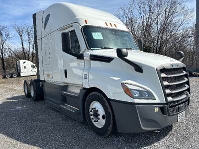 Freightliner Cascadia 126 Sleeper Semi Truck - 72" Integral Sleeper, 450HP, 12 Speed Automatic