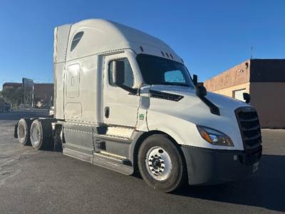 Freightliner Cascadia 126 Sleeper Semi Truck - 72" Integral Sleeper, 450HP, 12 Speed Automatic