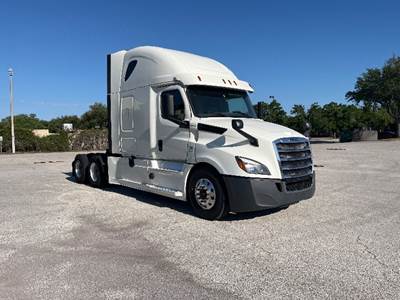 Freightliner Cascadia 126 Sleeper Semi Truck - 72" Integral Sleeper, 455HP, 12 Speed Automatic