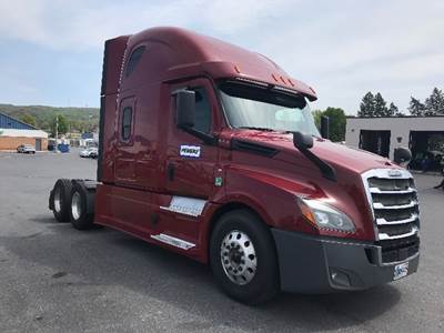 Freightliner Cascadia 126 Sleeper Semi Truck - 72" Integral Sleeper, 455HP, 12 Speed Automatic