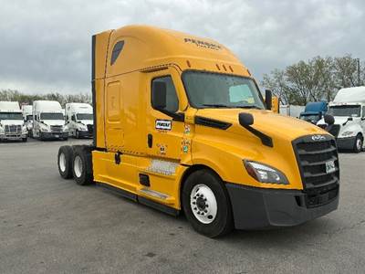 Freightliner Cascadia 126 Sleeper Semi Truck - 72" Integral Sleeper, 455HP, 12 Speed Automatic