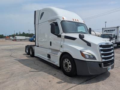 Freightliner Cascadia 126 Sleeper Semi Truck - 72" Integral Sleeper, 400HP, 12 Speed Automatic