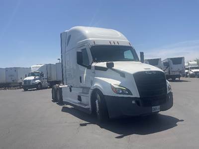 Freightliner Cascadia 126 Sleeper Semi Truck - 72" Integral Sleeper, 455HP, 12 Speed Automatic