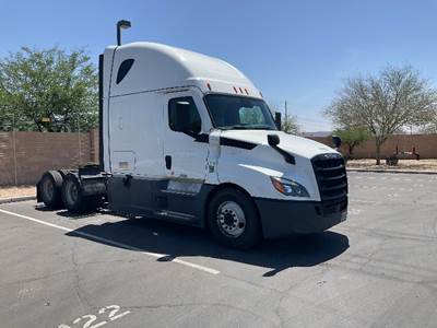 Freightliner Cascadia 126 Sleeper Semi Truck - 72" Integral Sleeper, 455HP, 12 Speed Automatic