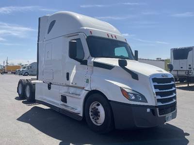 Freightliner Cascadia 126 Sleeper Semi Truck - 72" Integral Sleeper, 455HP, 12 Speed Automatic