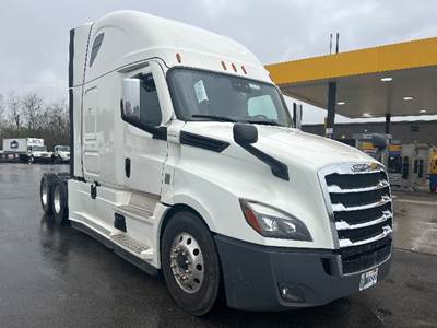 Freightliner Cascadia 126 Sleeper Semi Truck - 72" Integral Sleeper, 455HP, 12 Speed Automatic