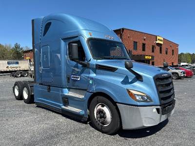Freightliner Cascadia 126 Sleeper Semi Truck - 72" Integral Sleeper, 455HP, 12 Speed Automatic