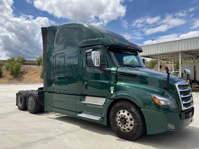 Freightliner Cascadia 126 Sleeper Semi Truck - 72" Integral Sleeper, 455HP, 12 Speed Automatic