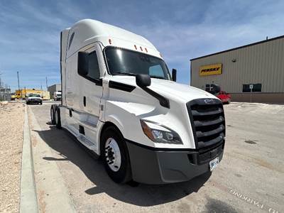Freightliner Cascadia 126 Sleeper Semi Truck - 72" Integral Sleeper, 455HP, 12 Speed Automatic