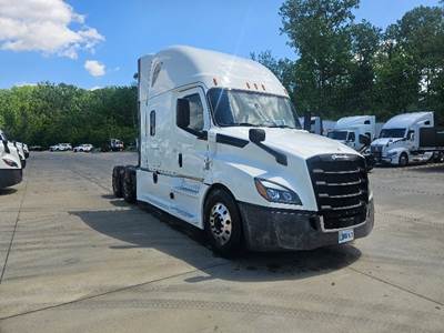 Freightliner Cascadia 126 Sleeper Semi Truck - 72" Integral Sleeper, 455HP, 12 Speed Automatic