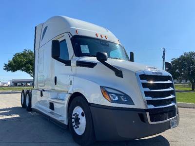 Freightliner Cascadia 126 Sleeper Semi Truck - 72" Integral Sleeper, 455HP, 12 Speed Automatic