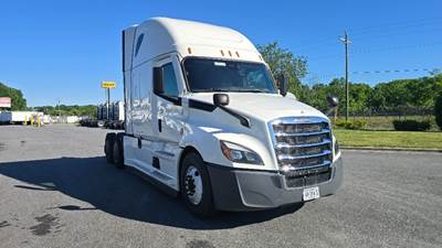 Freightliner Cascadia 126 Sleeper Semi Truck - 72" Integral Sleeper, 455HP, 12 Speed Automatic