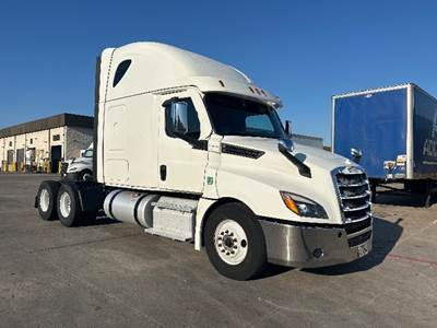 Freightliner Cascadia 126 Sleeper Semi Truck - 72" Integral Sleeper, 455HP, 12 Speed Automatic