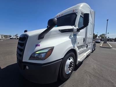 Freightliner Cascadia 126 Sleeper Semi Truck - 72" Integral Sleeper, 455HP, 12 Speed Automatic
