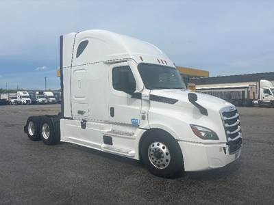 Freightliner Cascadia 126 Sleeper Semi Truck - 72" Integral Sleeper, 455HP, 12 Speed Automatic