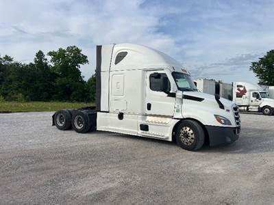 Freightliner Cascadia 126 Sleeper Semi Truck - 72" Integral Sleeper, 455HP, 12 Speed Automatic