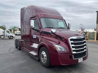 Freightliner Cascadia 126 Sleeper Semi Truck - 72" Integral Sleeper, 455HP, 12 Speed Automatic